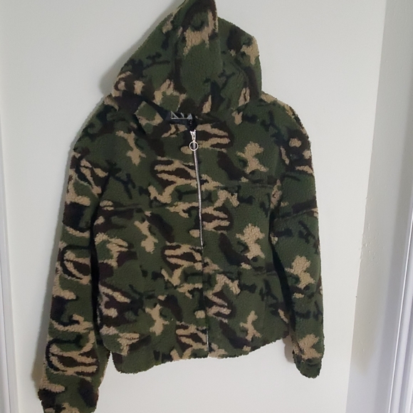 🆕 Green Camo Teddy Bomber Jacket - Picture 6 of 7